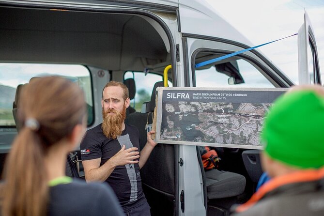Silfra: Hot and Cold Snorkeling and Spa Tour - Self Drive - Meeting your instructor at Thingvellir