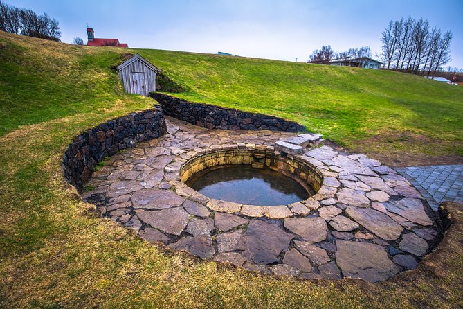 Silver Circle: Lava Cave, Waterfalls & Iceland Horses-Small Group - Pickup from Reykjavik and the long ride west