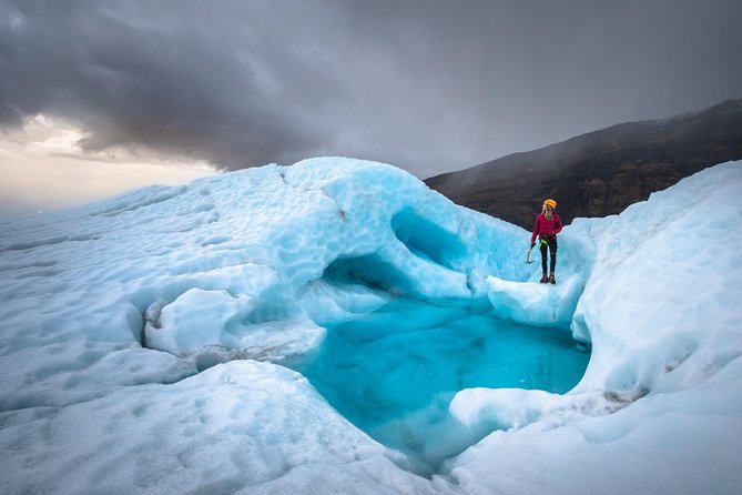 Skaftafell: 4h Small Group Glacier Hike with Guide and Transfer - Gear, boots, and the one cost to watch