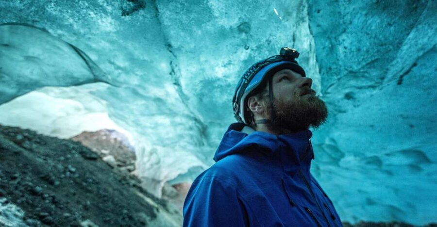 Skaftafell: Ice Cave Tour and Glacier Hike - The walk from the road to the glacier