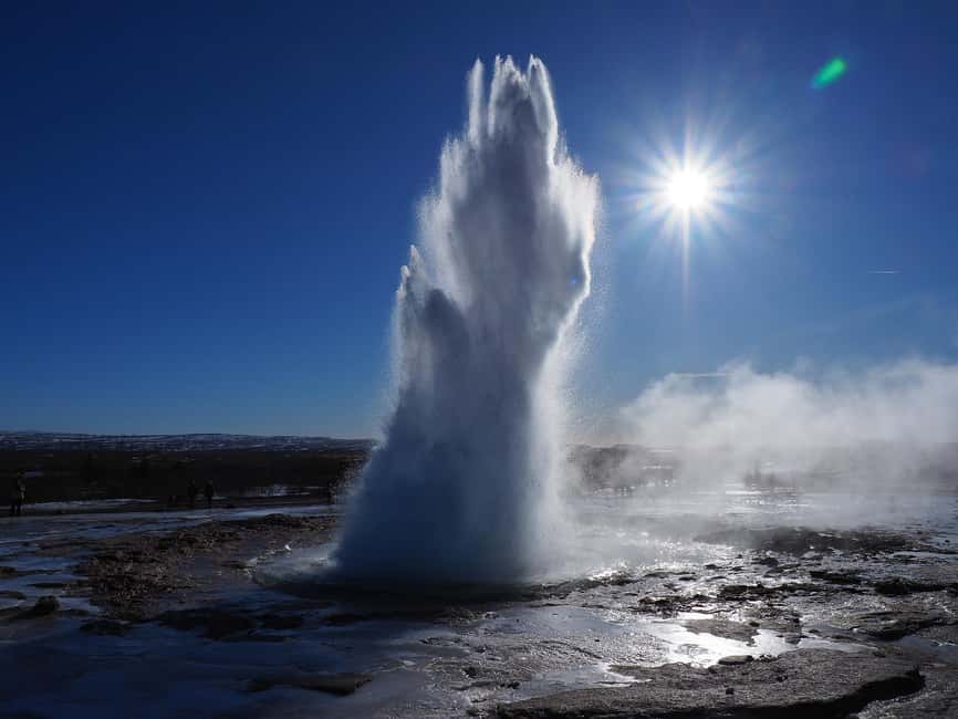 Small Group Golden Circle Tour w/ Kerid & Tomato Farm Visit - Key points to know before booking
