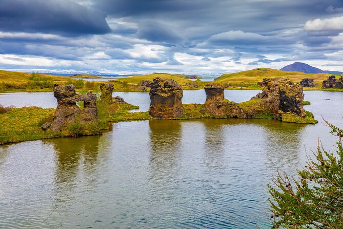 Small-Group Lake Mývatn Tour from Akureyri - Námaskarð makes the ground look alive