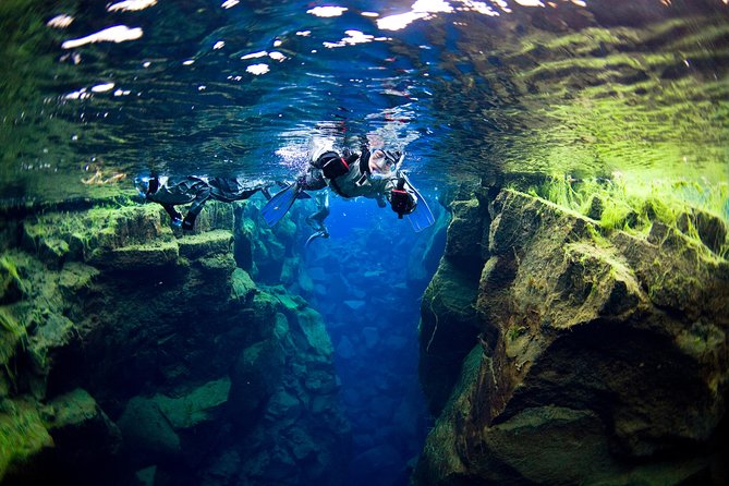 Snorkel the Silfra Fissure-Meet on Location (Free Photos & Cocoa) - Floating through the turquoise fissure