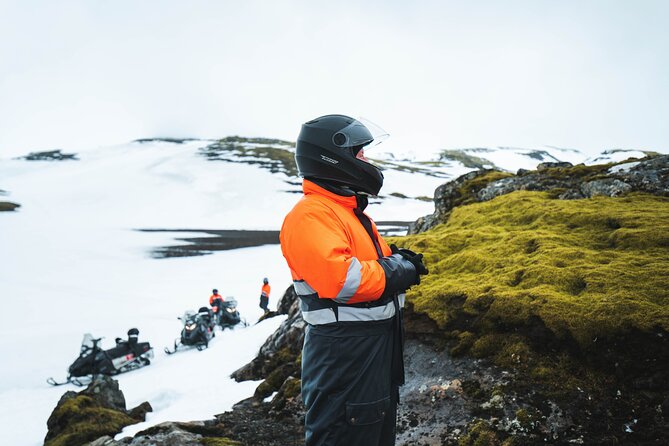 Snowmobiling on Eyjafjallajökull - Weather, snow, and the buggy alternative