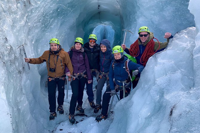 Solheimajokull Glacier 3-Hour Small-Group Hike - Setting foot on Sólheimajökull