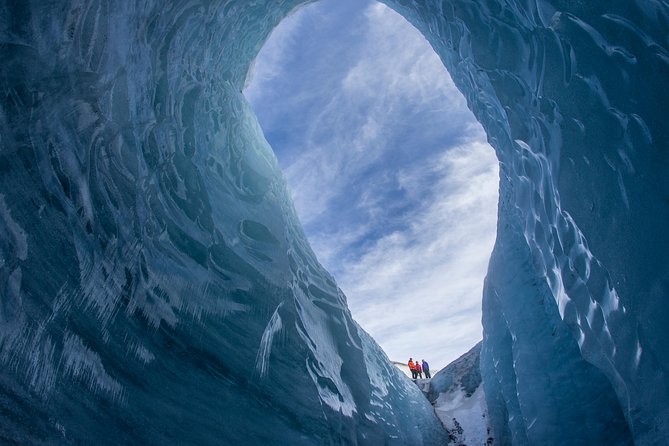 Sólheimajökull Glacier Hike & Ice Climbing Intro - Small Group - Learning to walk on ice