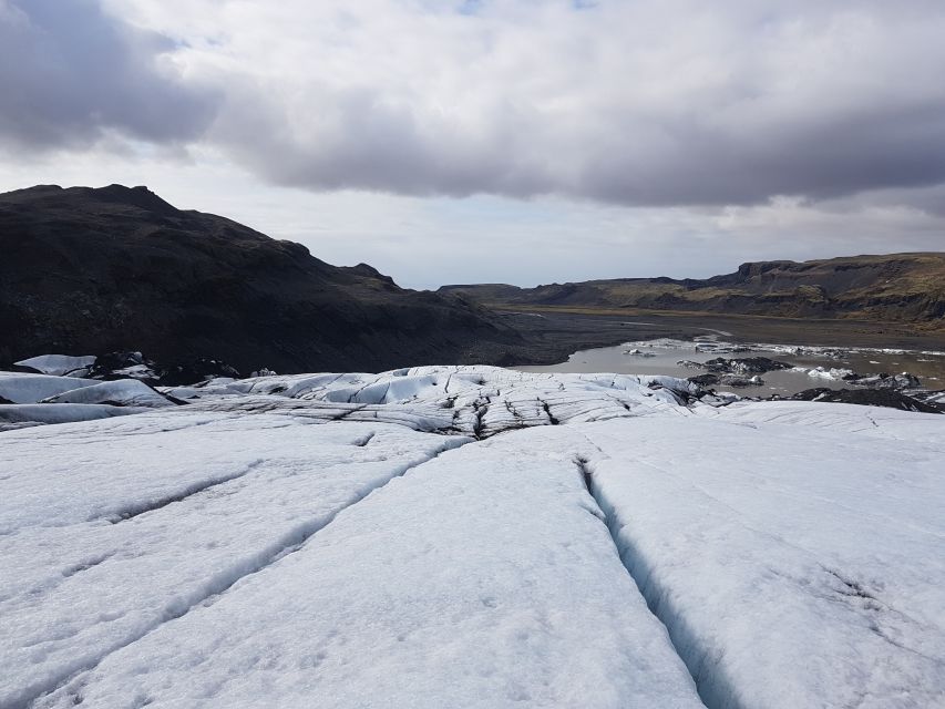 Sólheimajökull Ice Climbing Tour - The 15-minute walk to Sólheimajökull