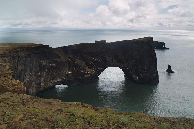 South Coast and Glacier Lagoon Day Trip by Super Jeep from Reykjavik - Skaftafell and Svínafellsjökull bring you close to the ice