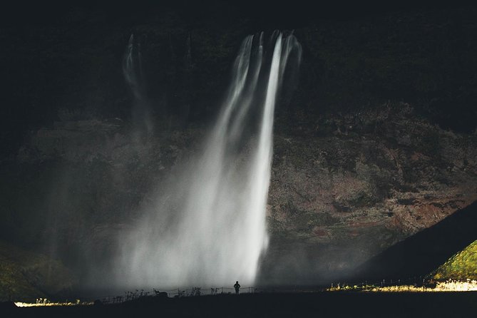 South Coast, Diamond Beach and Glacier Lagoon Day Tour - Reykjavík departure and the first hours on the road