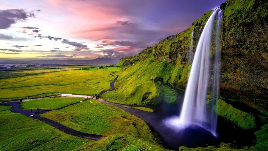 South Coast of Iceland. Black beach, glaсier, waterfalls... - Skógafoss: power, spray, and a climb for the view