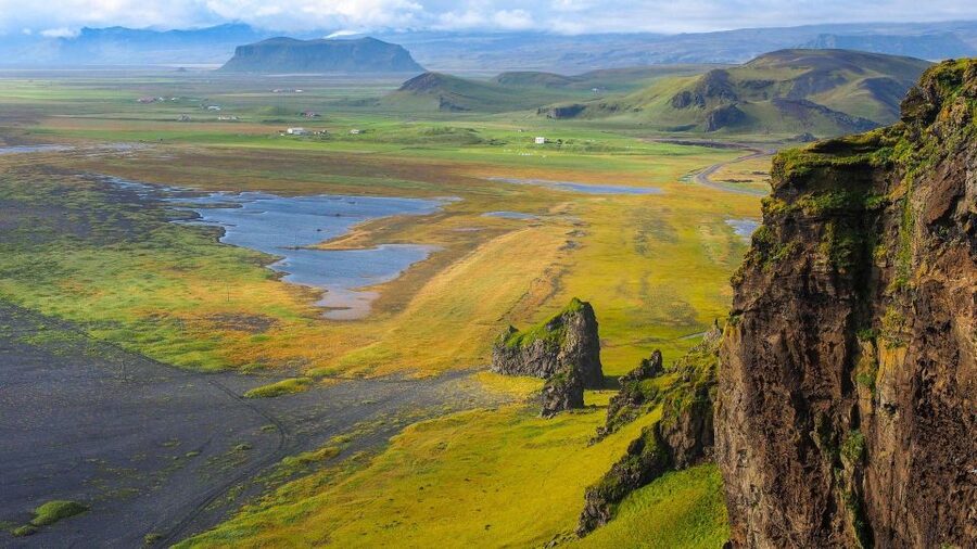 South Coast of Iceland. Black beach, glaсier, waterfalls... - Guide quality can shape the whole day