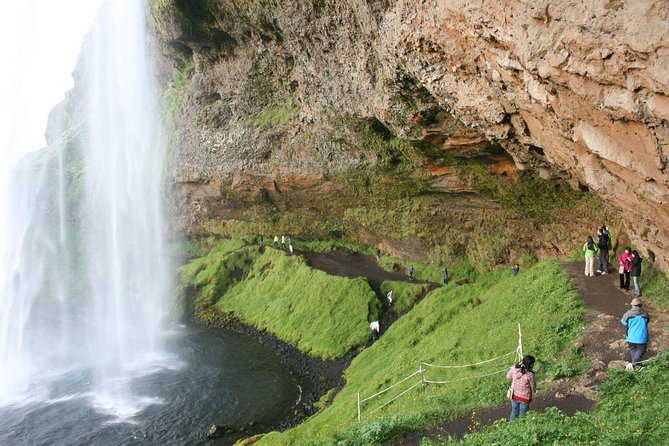 South Coast, Waterfalls and Black Beach Tour from Reykjavik - Pickup and drop-off need extra attention