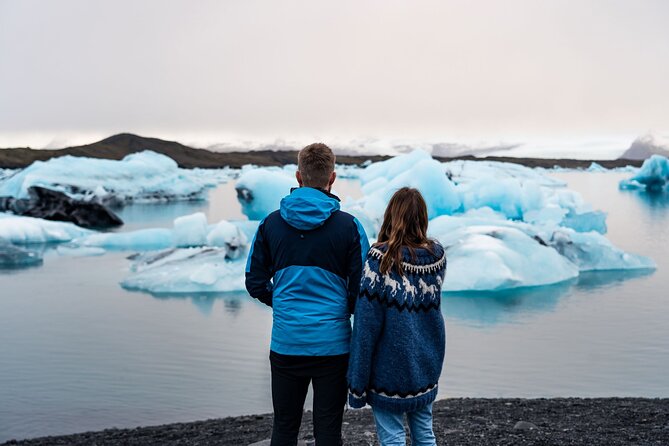 South Iceland and Glacier Lagoon: Jökulsárlón with Boat Tour - The early start from Reykjavik