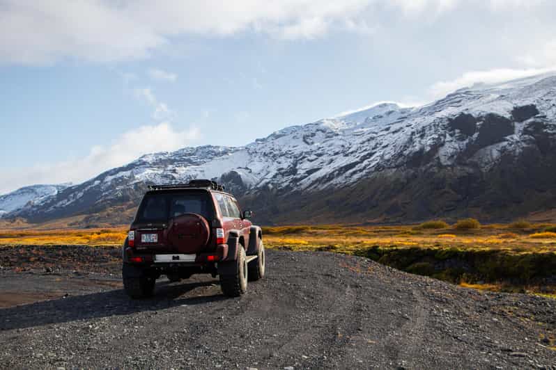 Super Jeep Private tour in Þórsmörk - Nauthúsagil waterfall, a walk with a clear reward