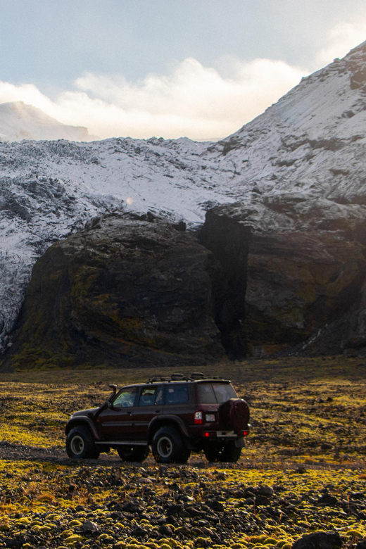 Super Jeep Private tour in Þórsmörk - The canyon walk and its running streams
