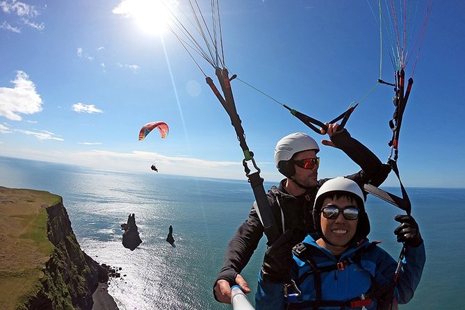 Tandem Paragliding Flights from Vik - What this flight feels like above Vik