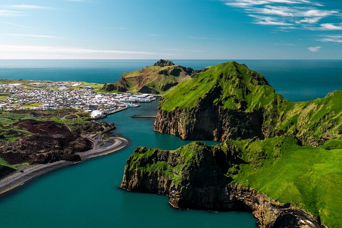 The Best of Vestmannaeyjar with Ebbi - Eldfell and the eruption of 1973