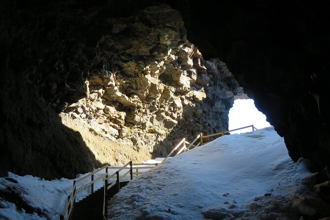 The Cave Explorer - Key points to know before entering Vidgelmir