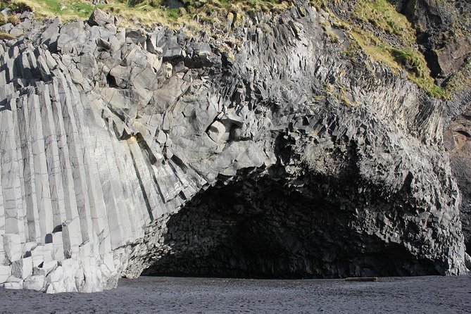 The Great Round Tour: Around Iceland in 13 Days - What the small group and guide add