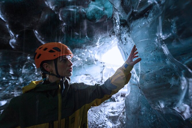 The Original Ice Cave Tour in Jökulsárlón Glacier Lagoon - Guides make the difference