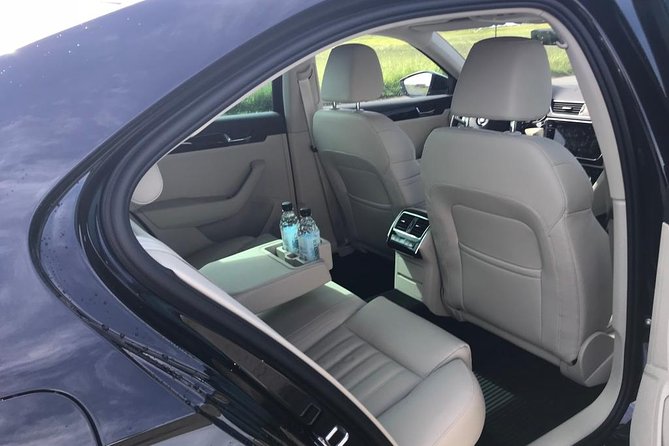Transfer from Reykjavik - Private airport transfer to KEF Airport - Key points to know before booking