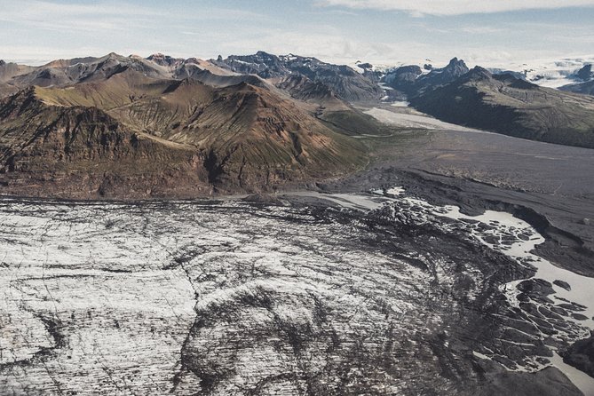 Ultimate Airplane Sightseeing Flight from Skaftafell - Colorful mountains in Iceland’s highlands