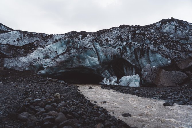 Vatnajökull Guided Beginner Glacier Walk with 4x4 Transfer - Wide views across Vatnajökull