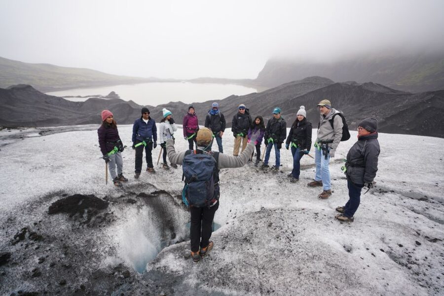Vatnajökull: Short Glacier Encounter Walk with 4x4 Transfer - Key points to know before you book