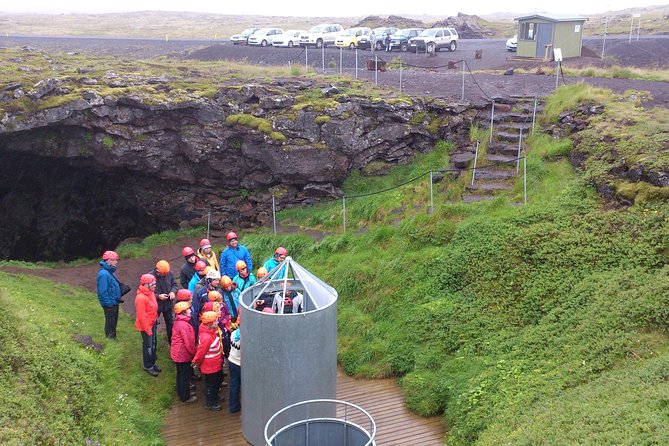 Vatnshellir Cave Tour - Cold air, wet rock, and what to wear