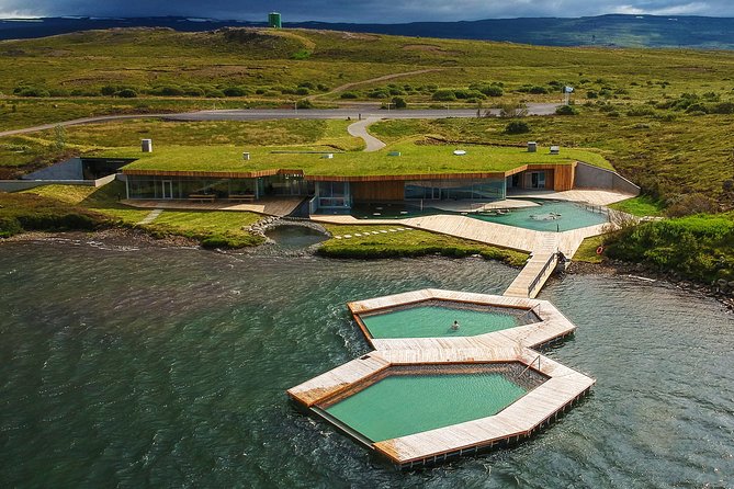 Vök Baths Admission Ticket - Moving through the warm pools